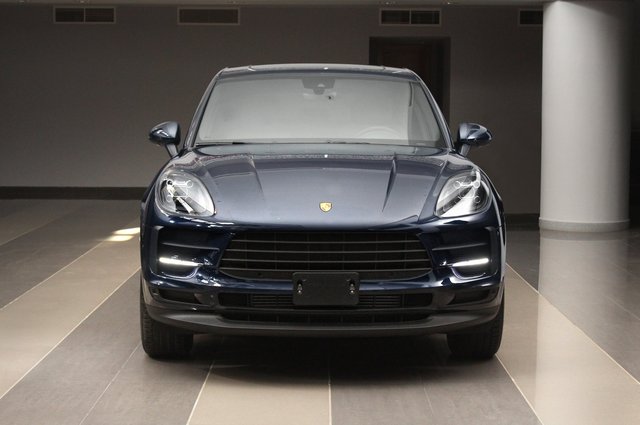 بورش ماكان زرقاء للبيع في مصر