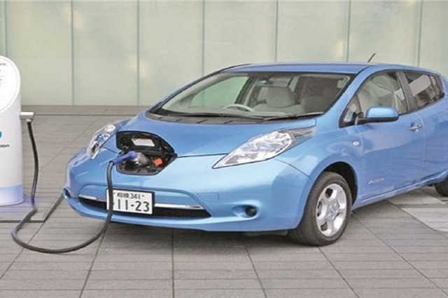 أقل من 200 سيارة كهربائية فقط في مصر 