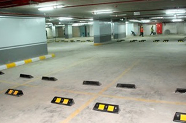 رئيس الوزراء يتابع أعمال تطوير الطرق وفتح جراجات جديدة