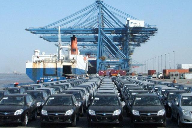 دخول 6164 سيارة ملاكي من جمرك الاسكندرية في مايو 