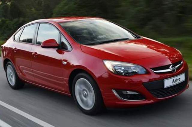 انخفاض أسعار أوبل أسترا وشيفروليه ماليبو في مصر