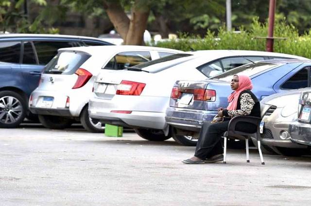 اتجاه لتحويل ساحات الانتظار العشوائية الي الكترونية في القاهرة