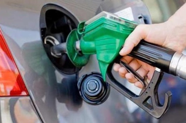 وزير المالية: المواطن لن يتحمل مليم واحد زيادة في سعر البنزين