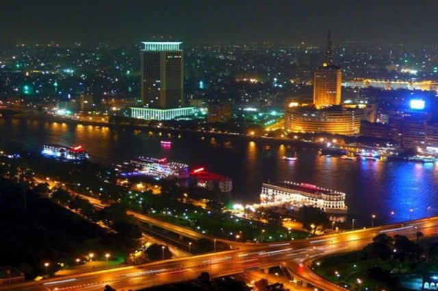 رفع أي سيارة على طرق الكورنيش في المحافظات بعد الساعة 8 مساءً