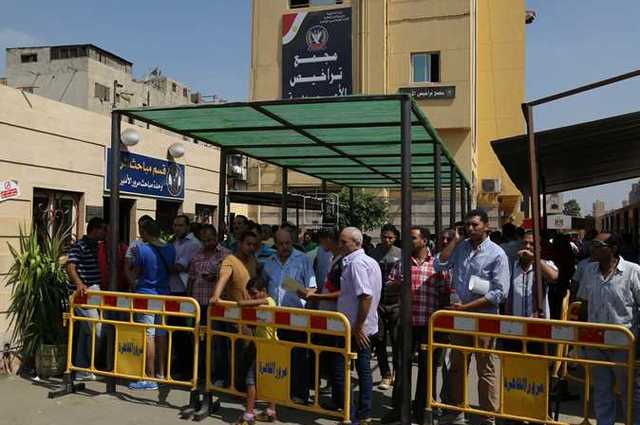 تجار السيارات يطالبون بفتح باب التراخيص من جديد