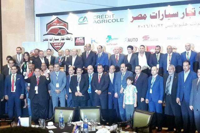 رابطة تجار السيارات تعوض من فقد وظائفه في معارض السيارات