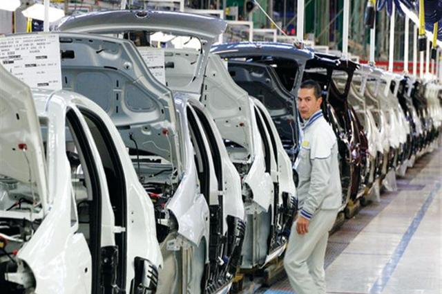 رابطة مصنعي السيارات تدرس ضم شركات مكونات السيارات