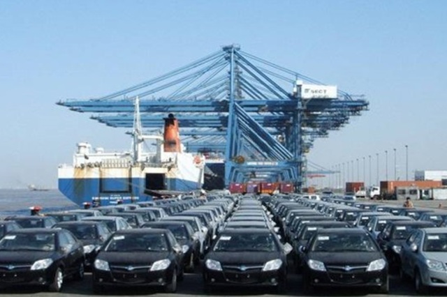 الافراج عن 521 سيارة ملاكي من جمرك السويس في فبراير