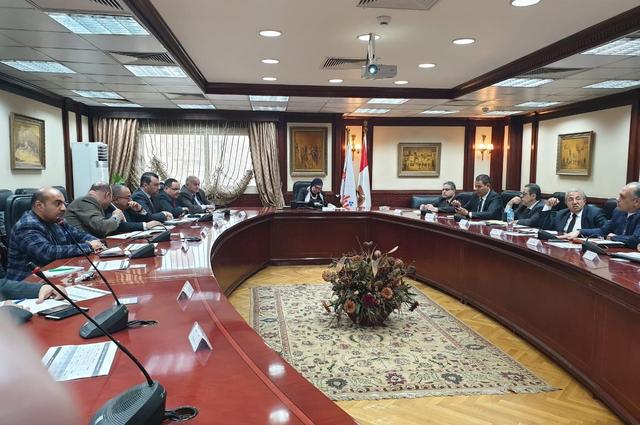 التجهيز لخطة احلال الميكروباصات القديمة في مصر