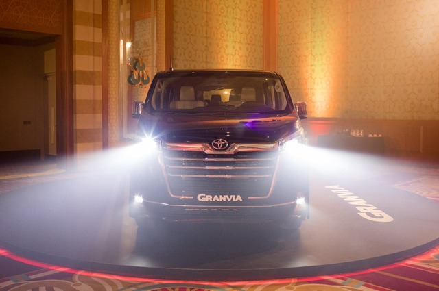 تويوتا جرانفيا 2020 الجديدة في مصر لأول مرة