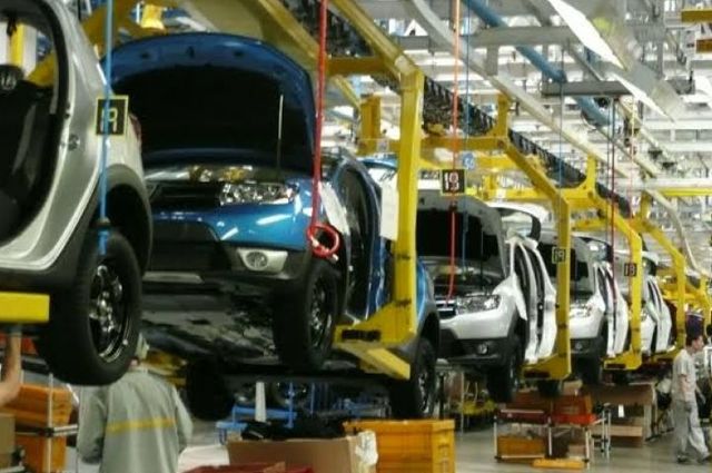 خبير : الضرائب الجديدة على السيارات لن تحمي التصنيع المحلي