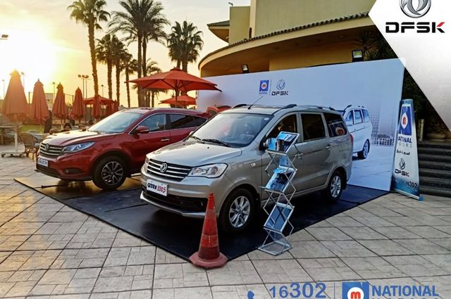 عرض ايجل 580 وجلوري 330S في بطولة للتنس ومد حملة الصيانة