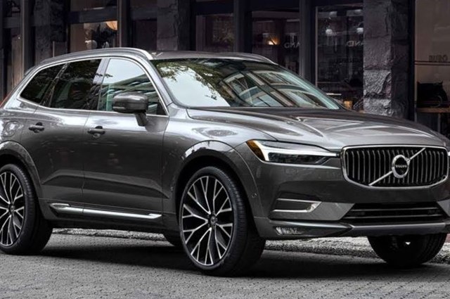 فولفو XC60 موديل 2020 بسعر 990 ألف جنيه بمصر
