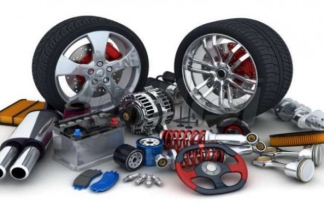 خبير : شركات السيارات ترفع أسعار قطع الغيار