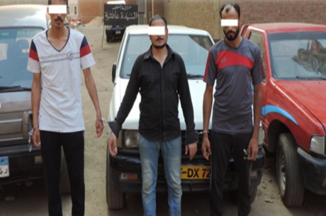 اعادة 3 سيارات و5 دراجات نارية مسروقة 