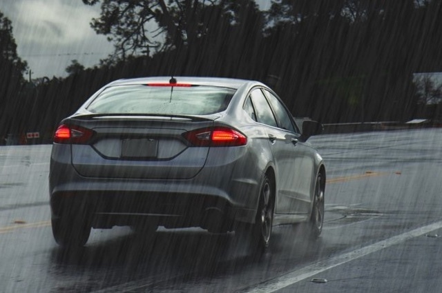 كيف تجهز سيارتك لفصل الشتاء ؟ 