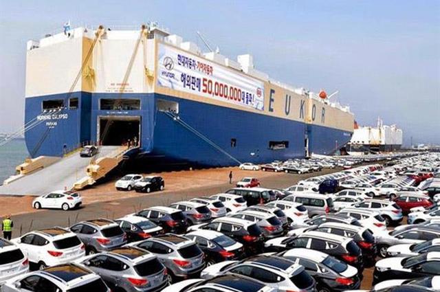 أسعار السيارات في مصر ترتبط بصورة أساسية بسعر العملة والضرائب والجمارك