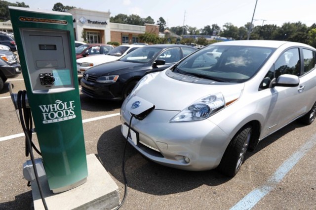 الانتاج الحربي : مصر ستصبح مركز اقليمي للسيارات الكهربائية خلال 20 عام