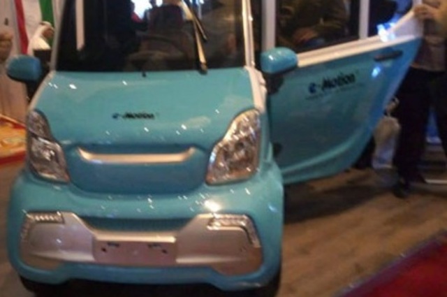 وعد بانتاج سيارة ملاكي كهربائية من الانتاج الحربي في مصر