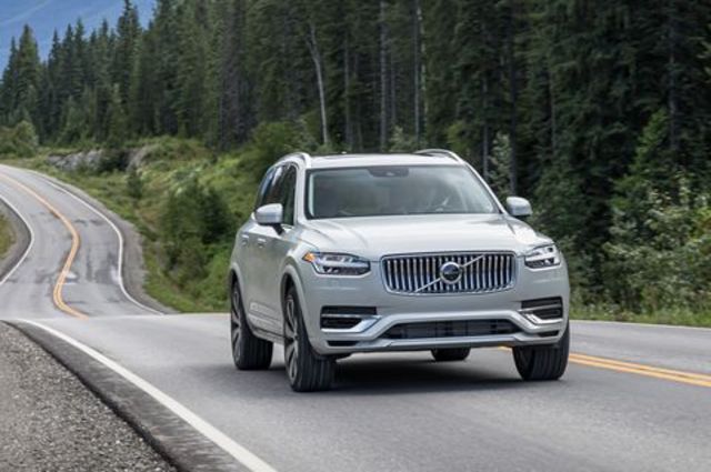 فولفو XC90 موديل 2020 تبدأ من مليون و390 ألف جنيه بمصر