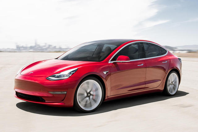 سيارات بي ام دبليو ومرسيدس وأودي المستعملة تواجه مشكلة بسبب تسلا 