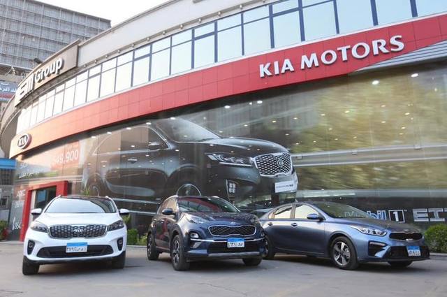 كيا  تختبر قيادة سبورتاج وجراند سيراتو وسورينتو بمصر