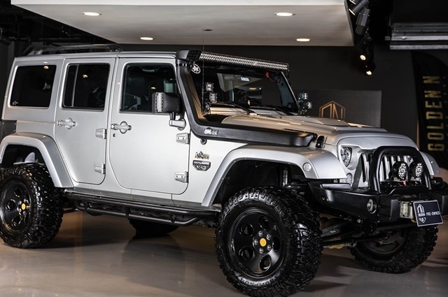 سيارات مستعملة : جيب رانجلر موديل 2012 معدلة للبيع