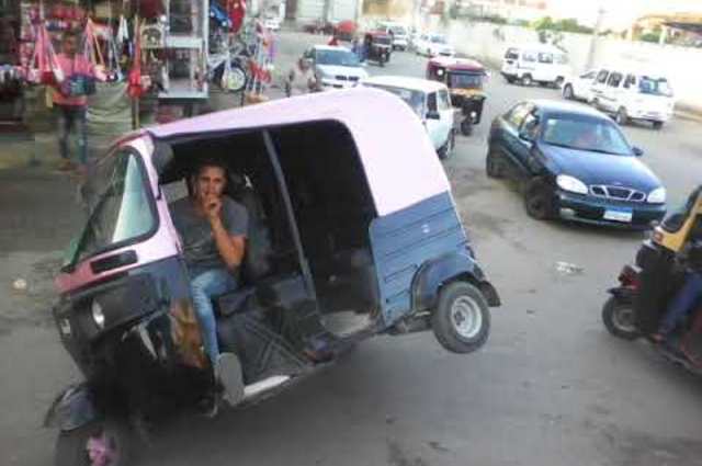 مطالب بترخيص التكاتك لتقنين عملها في مصر 