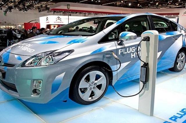 خبير : ظروف مصر لا تشجع على انتشار السيارات الكهربائية