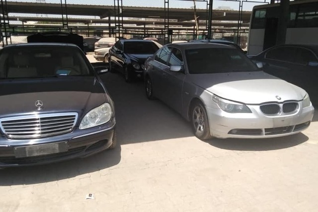 بالصور : أهم السيارات في مزاد المخابرات العامة 