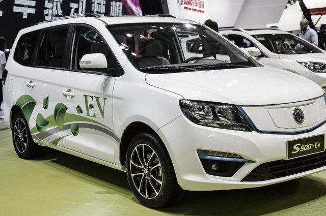 قريباً . . تصنيع سيارات دونجفينج الكهربائية الصينية في مصر