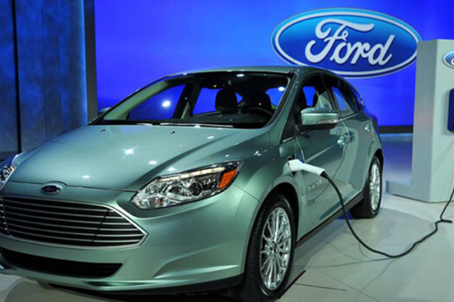 فورد تفكر في طرح سيارات كهربائية في مصر