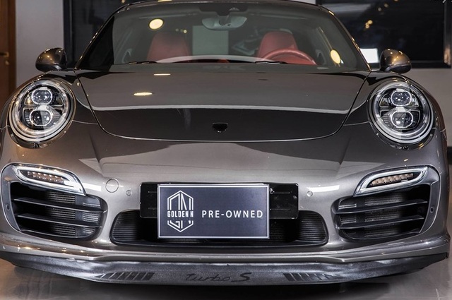 بورشة 911 تيربو S موديل 2014 معروضة للبيع في مصر 