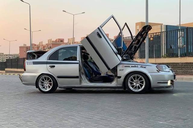 أشهر فيرنا في مصر . . بأبواب تفتح لأعلى وتعديلات كاملة