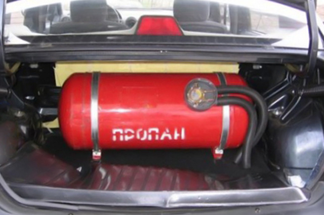 محاولة لتصنيع أسطوانات الغاز الطبيعي للسيارات في مصر