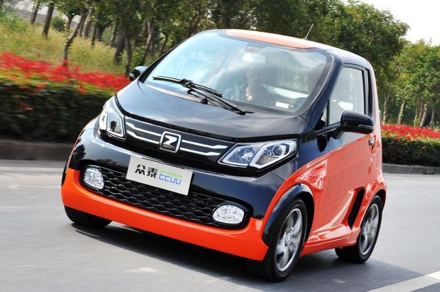 تخفيضات أسعار سيارات زوتي الكهربائية بمصر