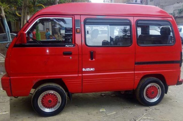 خبراء: سحب الرخص لمدة شهر لمن يعمل بسيارة ملاكي كأجرة 