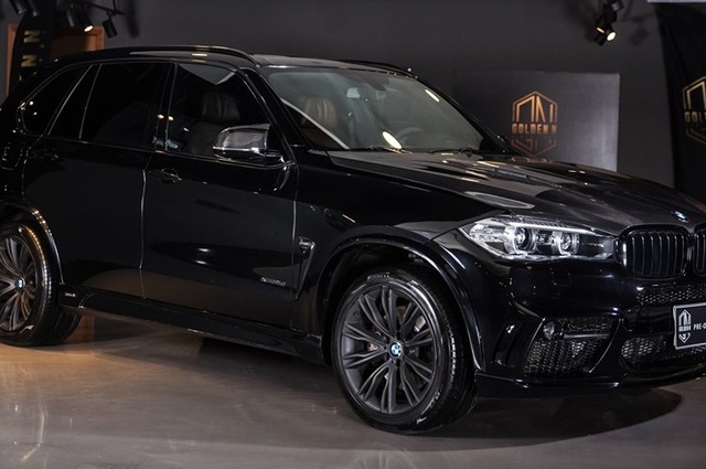 سيارات مستعملة نادرة . . BMW X5 موديل 2016 بباقة هامان ولمسات M Performance 