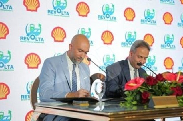 اتفاق لاقامة 100 محطة شحن جديدة للسيارات الكهربائية بمصر