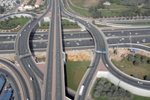 خبير : انخفاض معدل حوادث الطرق في مصر عكس ما يشاع