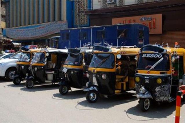 بدء تطبيق حظر التكاتك واستبدالها بالفان في بعض المناطق