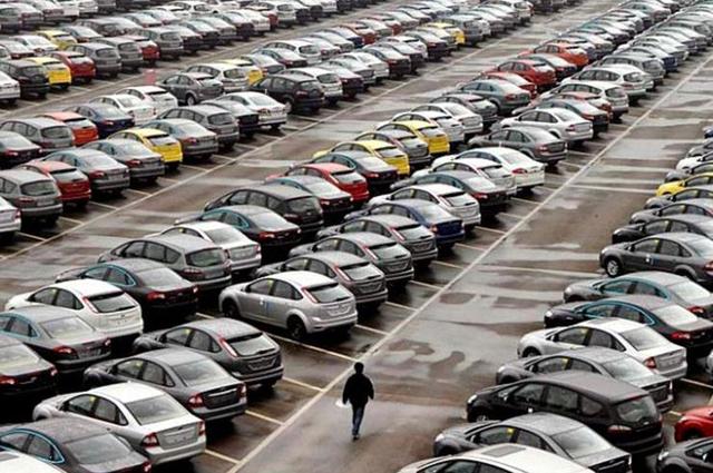 التجار: عرض موديلات 2017 زيرو للبيع في مصر بخصومات