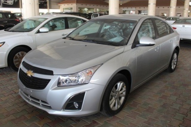 شيفروليه كروز . . ثبات وأناقة وعيوب في الفتيس