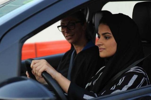 كبسولات صغيرة لقائدي السيارات الجدد