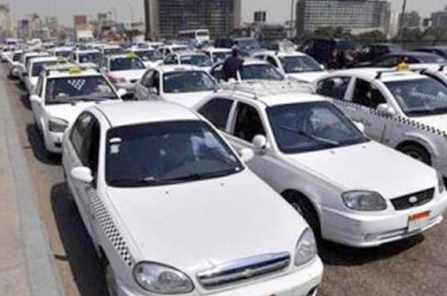 375 ألف تاكسي ابيض في مصر تبحث عن اتحاد