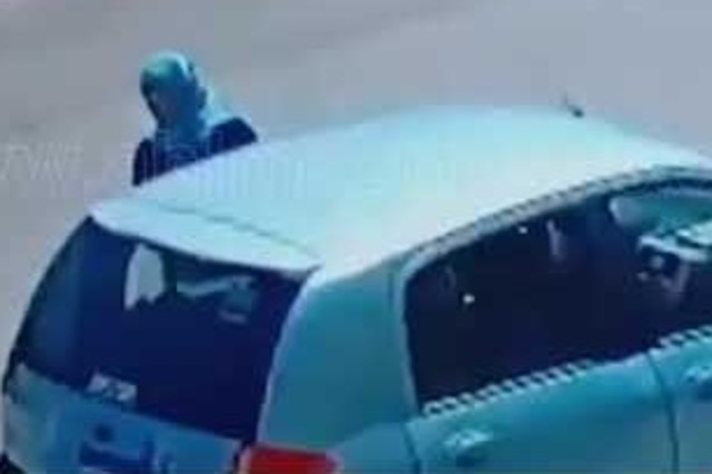 فيديو :  البحث عن عصابة من 3 فتيات لسرقة السيارات