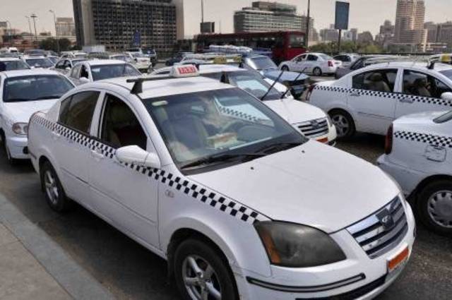 بيع 51 تاكسي في مصر في يناير الماضي فقط