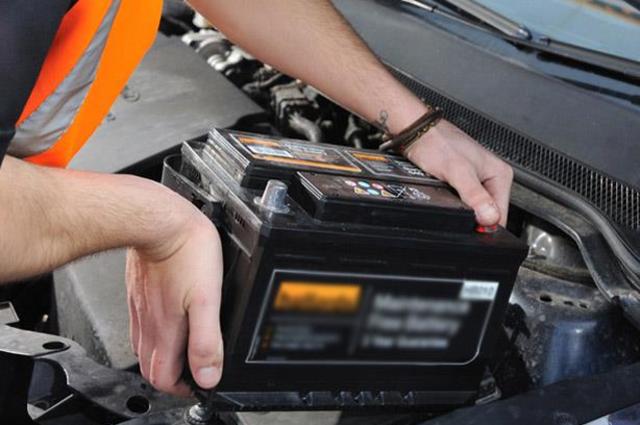 متى تعرف موعد قرب انتهاء عمر البطارية ؟ 