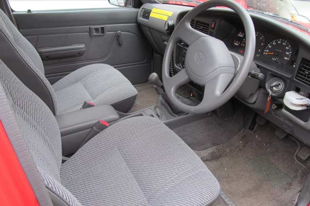 6 نصائح لجعل مقاعد السيارة تبدو جديدة