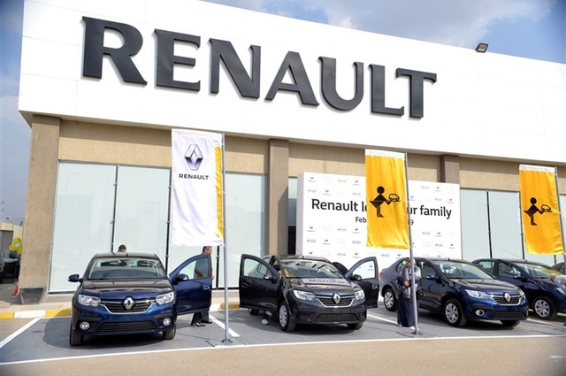 حفل لوكيل رينو في مصر لتسليم السيارات المحجوزة للمشترين